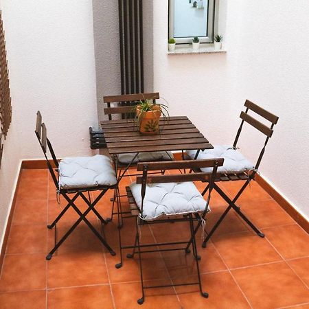 Apartment With A Patio In Las Canteras لاس بالماس دي غران كاناريا المظهر الخارجي الصورة