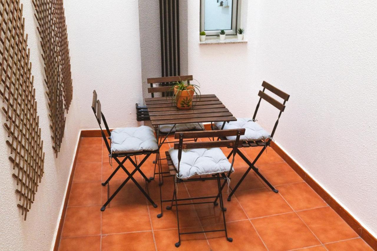 Apartment With A Patio In Las Canteras لاس بالماس دي غران كاناريا المظهر الخارجي الصورة